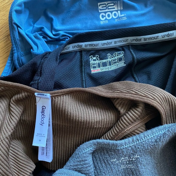 Lululemon Workout Lot of 7 Tops Sweathshirts Half Zip Sports Bra Small - Medium - Picture 10 of 16